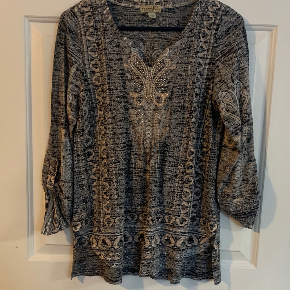 ONE WORLD Black and Gray Patterned Blouse